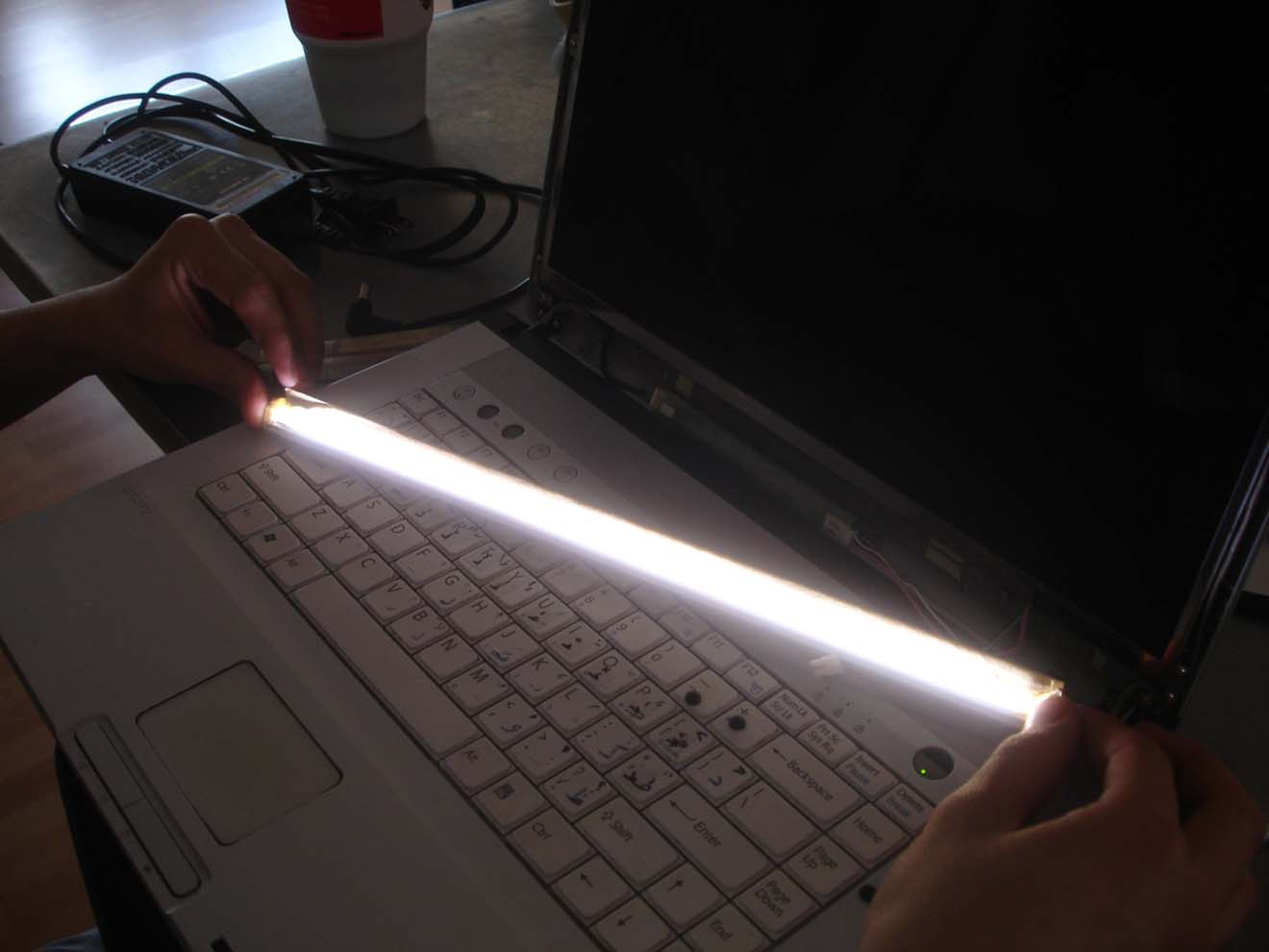 Замена и ремонт подсветки экрана ноутбука в Видном